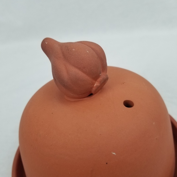 Boston Warehouse Terracotta Garlic Baker 2 bulb capacity - Picture 4 of 11